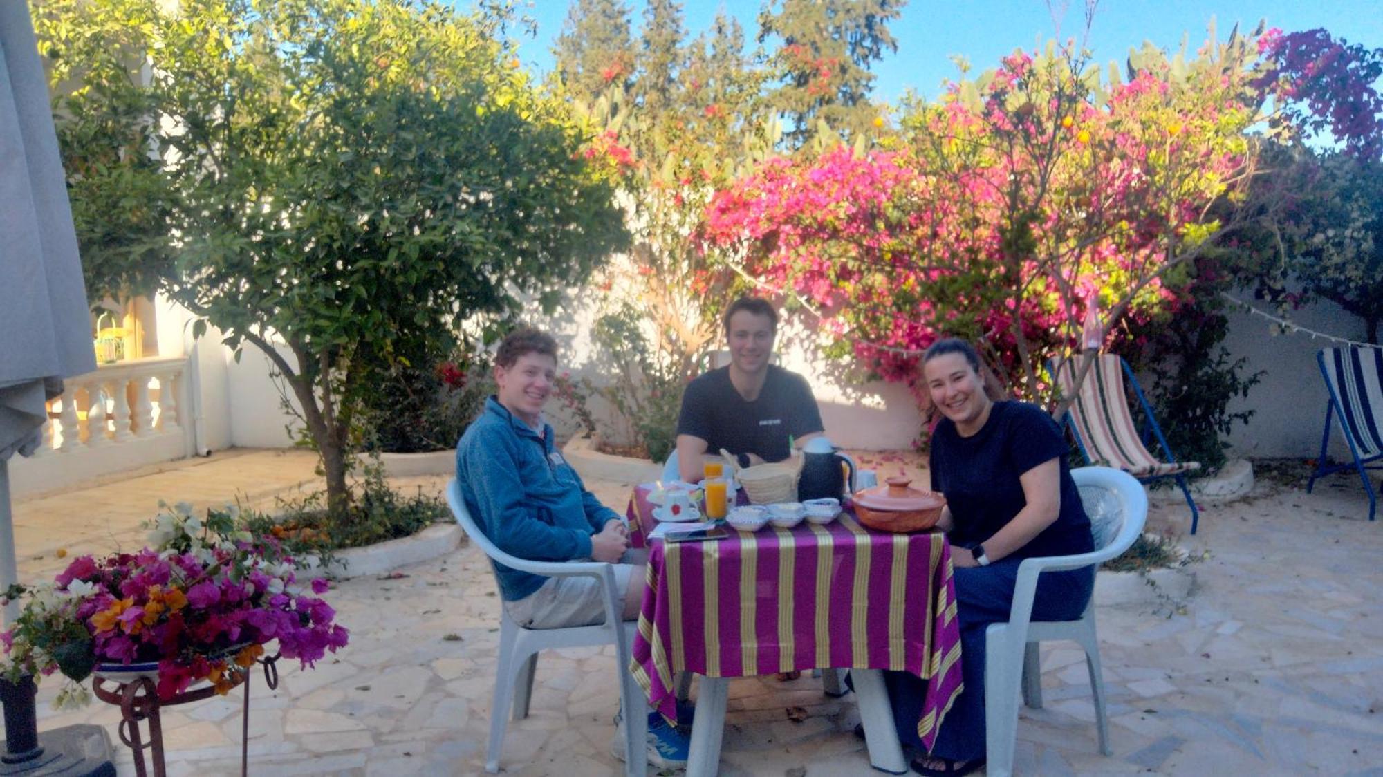 Henchir Ejdoud Guest House Kairouan Bagian luar foto