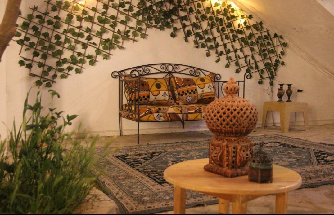 Henchir Ejdoud Guest House Kairouan Bagian luar foto